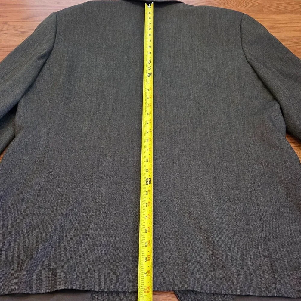Vintage Claiborne Men's Blazer Sport Coat 44R Dusty Brown 3 Button 1990s Suit